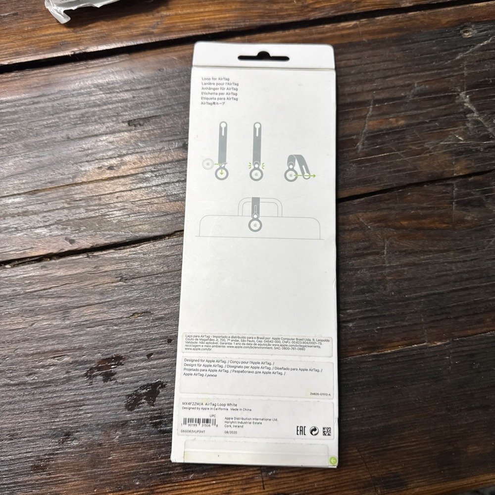 GENUINE Apple AirTag Loop Air Tag MX4F2ZM/A - White - Picture 2 of 5